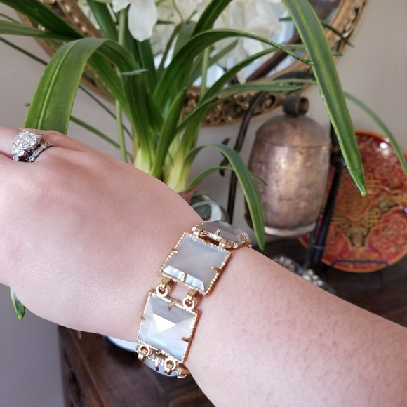 Kendra Scott Electra Mother pearl bracelet - Picture 8 of 8